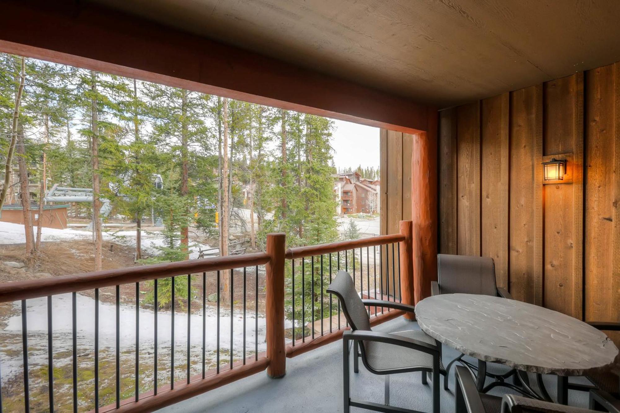 Bluesky Breckenridge Apartment Room photo